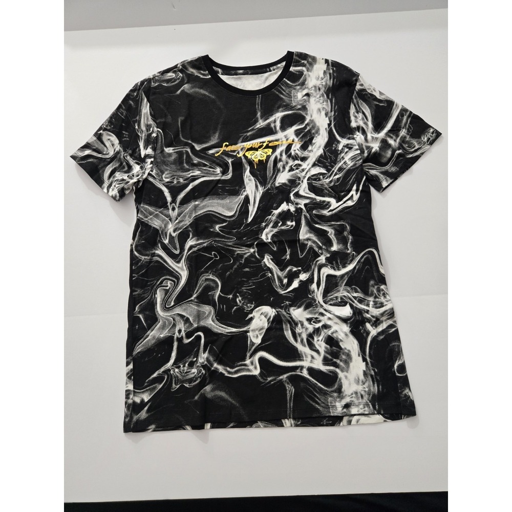 Upstanders Mens T-Shirt Medium Black White Smoke Graphic Face Your‎ Fear...